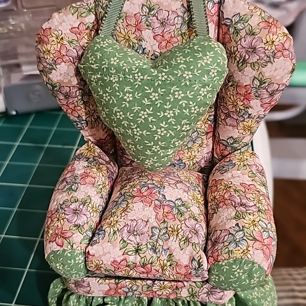 Chair pin cushion with heart